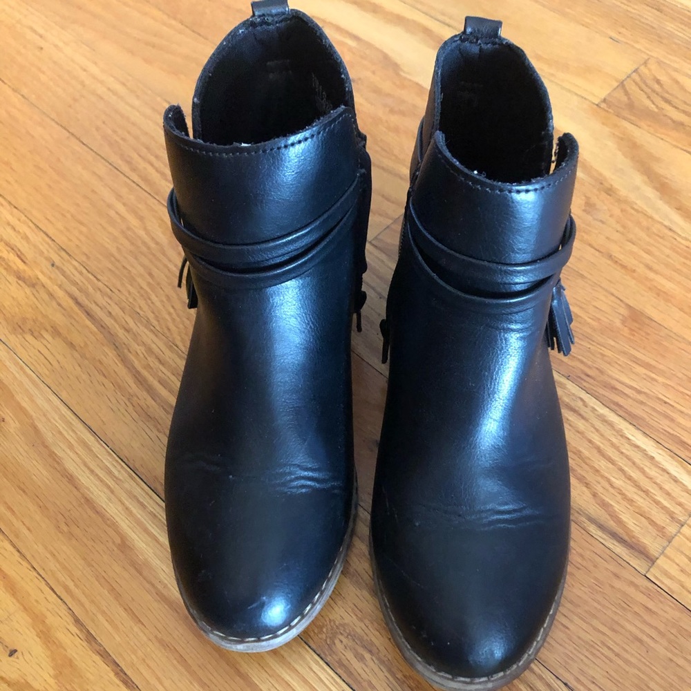 Girl boots